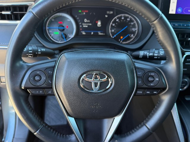 Used 2023 Toyota Venza XLE AWD/4WD image 15
