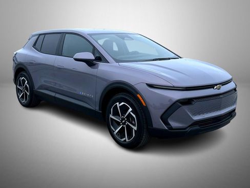 New 2026 Chevrolet Equinox EV LT image 3