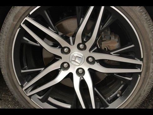 Used 2021 Honda Accord Touring image 11
