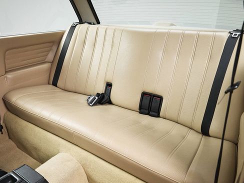 Used 1991 BMW 318iS Coupe RWD image 77