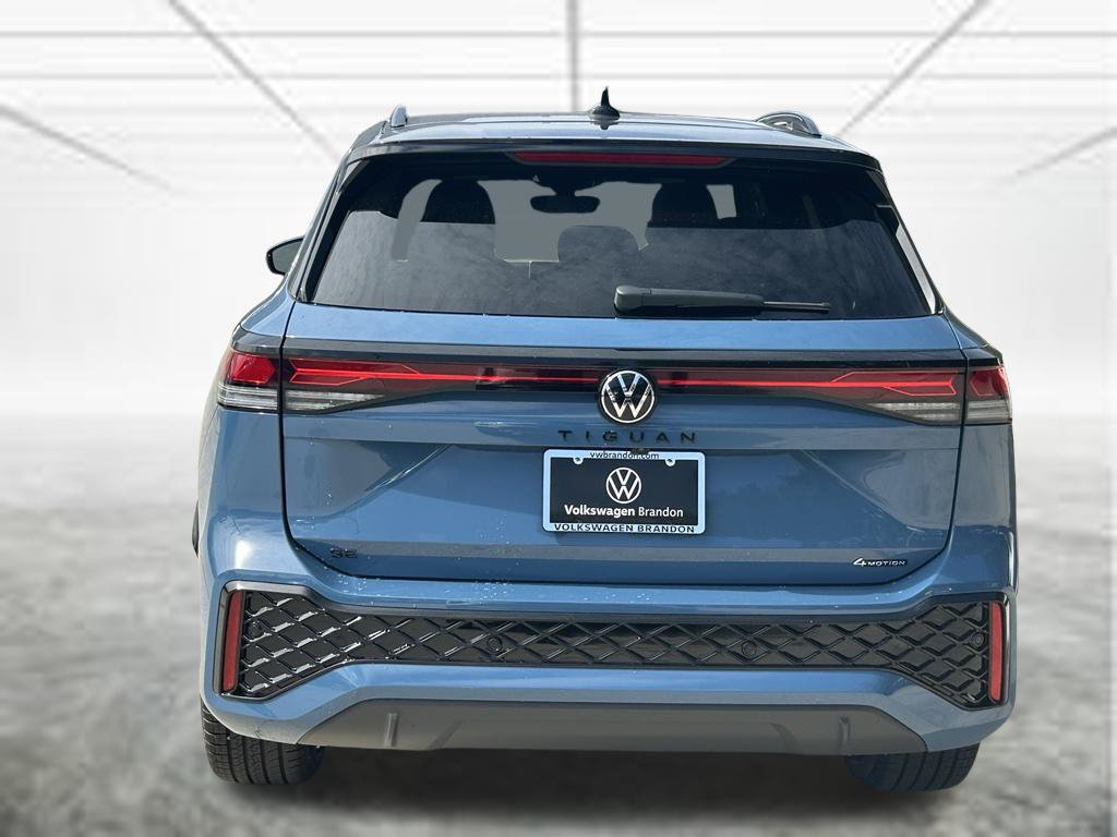 New 2026 Volkswagen Tiguan SE R-Line AWD/4WD image 4