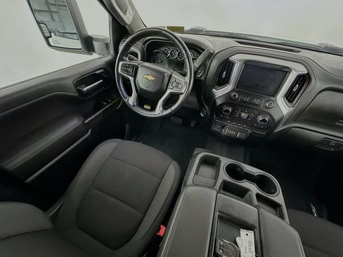 Used 2022 Chevrolet Silverado 2500 LT w/ Convenience Package AWD/4WD image 9