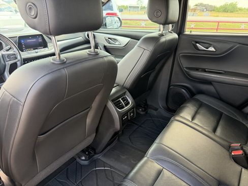 Used 2020 Chevrolet Blazer LT w/ Sound & Technology Package AWD/4WD image 18