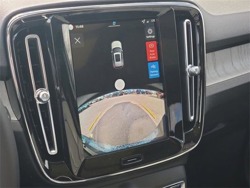 New 2026 Volvo XC40 B5 Core w/ Protection Package Premier image 22