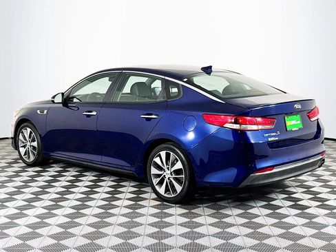 Used 2018 Kia Optima S w/ 18" Alloy Wheels Package image 6