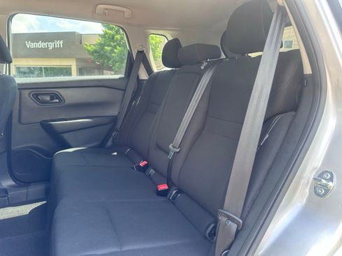 Used 2024 Nissan Rogue S image 13