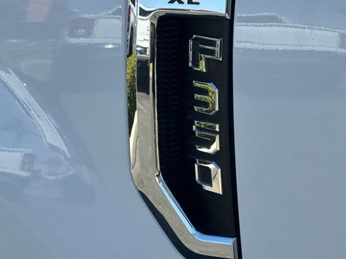 Used 2022 Ford F350 XL w/ Power Equipment Group image 24