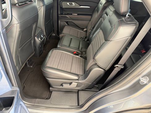 Certified 2025 Ford Explorer ST-Line w/ ST-Line Street Pack AWD/4WD image 14