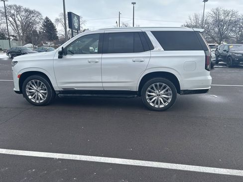 Used 2021 Cadillac Escalade Premium Luxury w/ Performance Package image 8