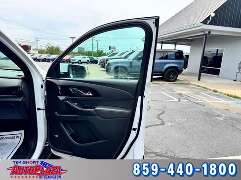 Used 2023 Chevrolet Traverse RS AWD/4WD image 56