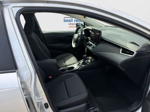 Used 2024 Toyota Corolla LE image 12