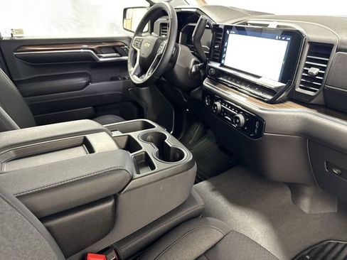 Certified 2024 Chevrolet Silverado 1500 LT image 26