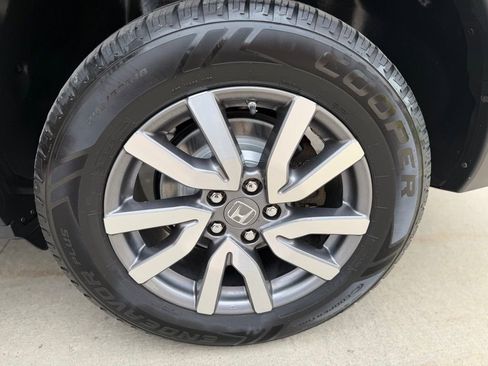 Used 2021 Honda Pilot EX-L image 16