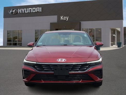 Certified 2024 Hyundai Elantra SEL w/ Convenience Package FWD image 8