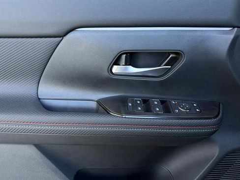 New 2026 Nissan Kicks SR FWD image 11