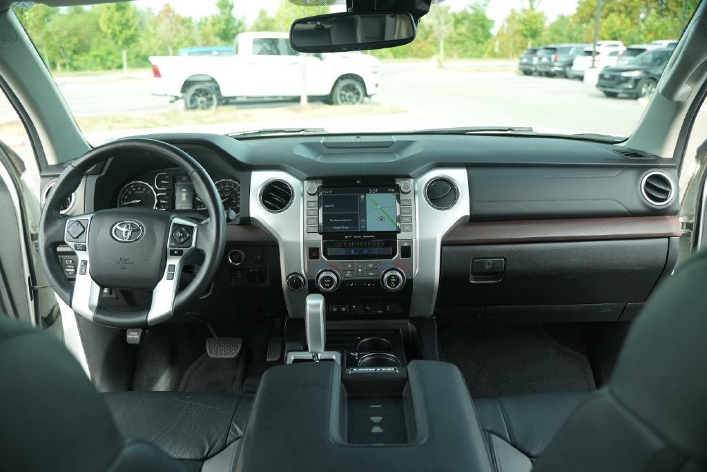Used 2021 Toyota Tundra Limited w/ Limited Premium Package AWD/4WD image 28