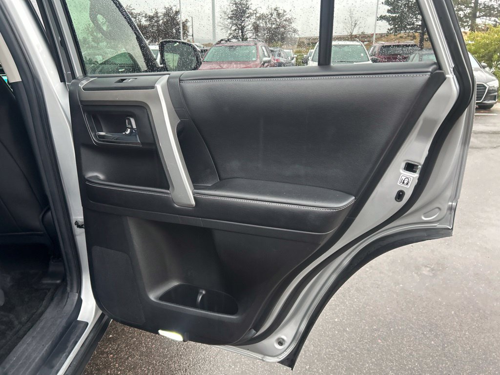 Used 2016 Toyota 4Runner SR5 RWD image 14