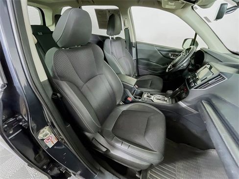 Used 2019 Subaru Forester Premium w/ All-Weather Package image 29