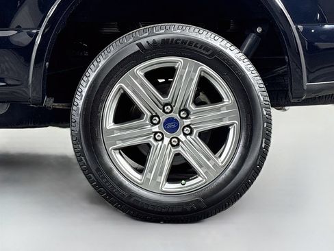 Used 2018 Ford F150 Lariat AWD/4WD image 36