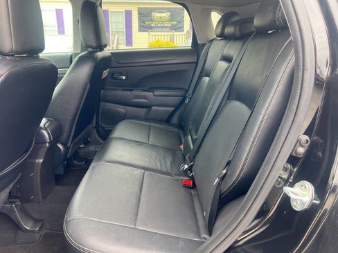 Used 2013 Buick Enclave Premium FWD image 12