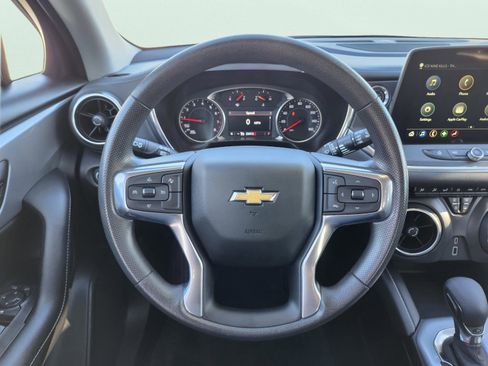Used 2024 Chevrolet Blazer LT FWD image 12