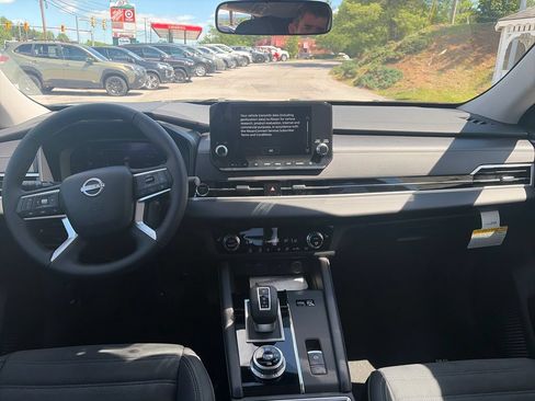 New 2026 Nissan Rogue SL AWD/4WD image 13