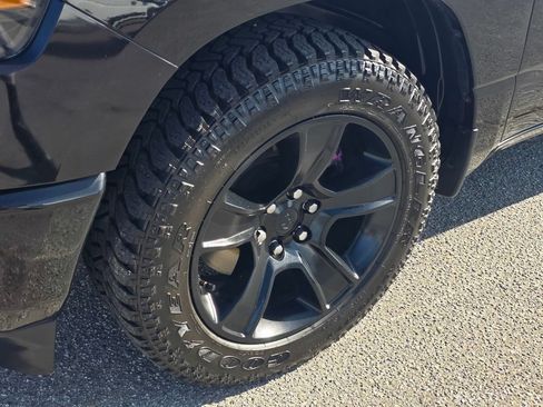Used 2020 RAM 1500 Big Horn RWD image 11
