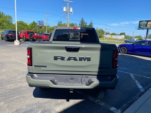 Used 2026 RAM 1500 Big Horn AWD/4WD image 4