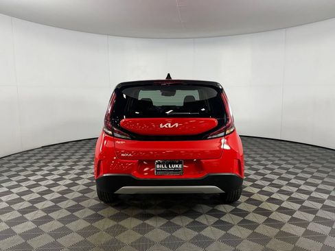 Used 2025 Kia Soul S FWD image 5