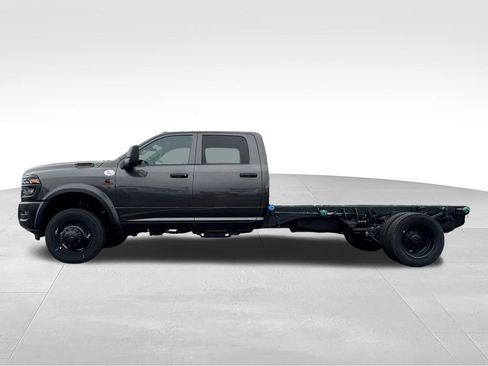 New 2026 RAM 4500 Tradesman AWD/4WD image 4