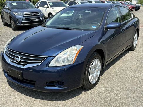 Used 2012 Nissan Altima 2.5 S FWD image 1