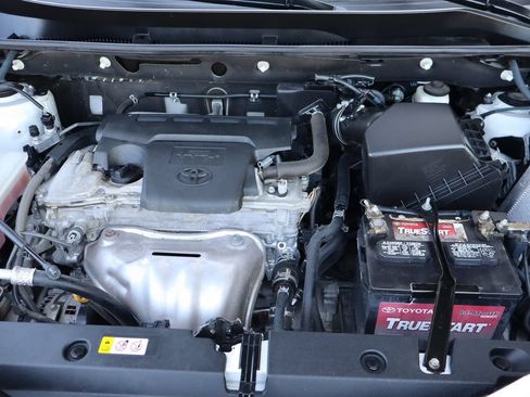 Used 2013 Toyota RAV4 Limited FWD image 39