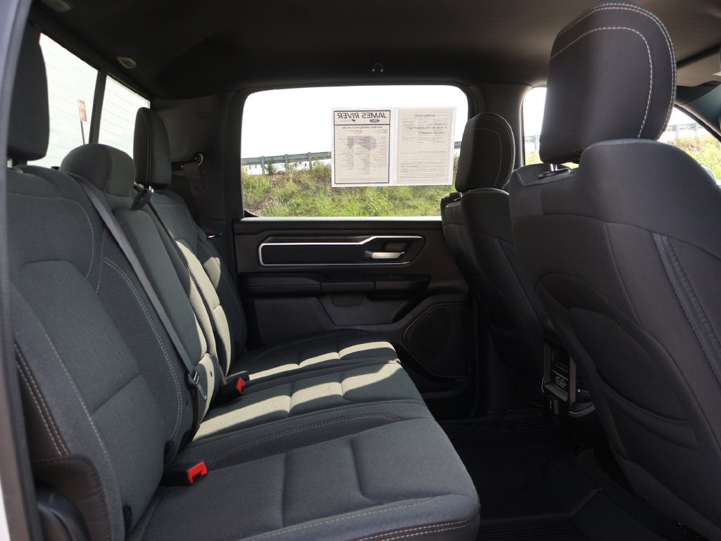 Used 2022 RAM 1500 Big Horn AWD/4WD image 12