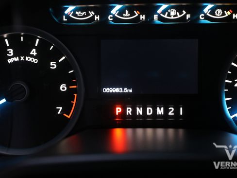 Used 2017 Ford F150 XLT w/ Equipment Group 302A Luxury image 9