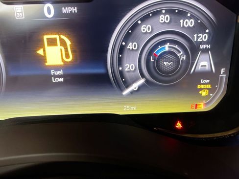 New 2026 RAM 2500 Limited AWD/4WD image 13