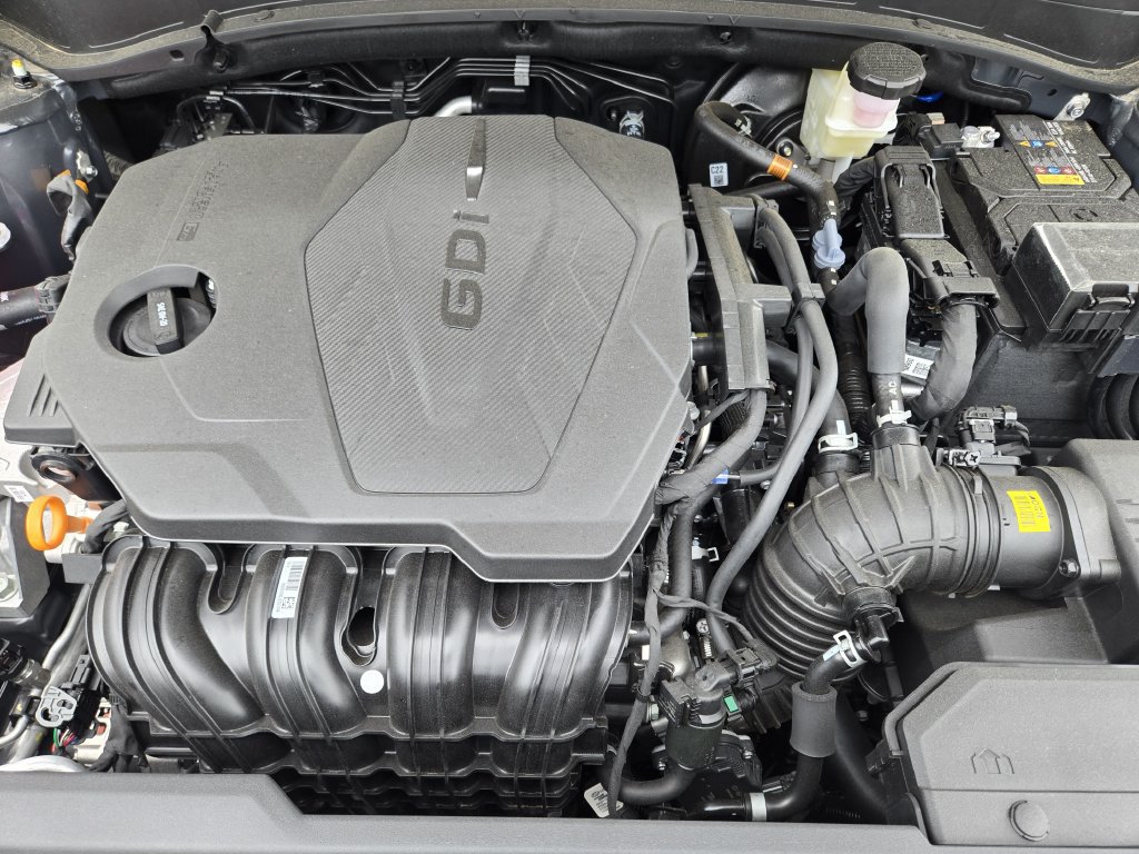 New 2026 Kia Sportage LX FWD image 23
