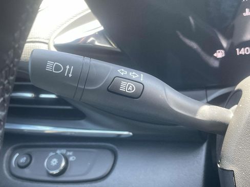 Used 2025 Buick Envista Preferred w/ Convenience I Package FWD image 23