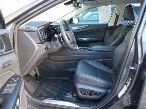 Used 2025 Lexus NX 250 FWD w/ Premium Package image 10