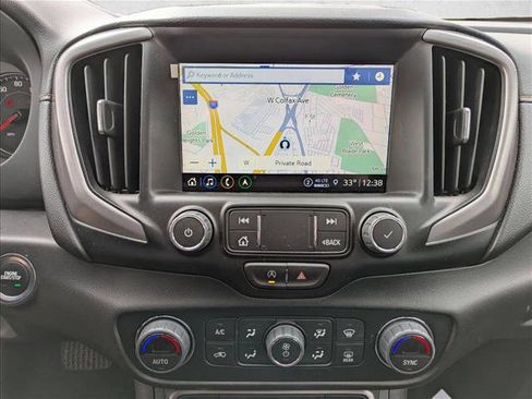 Used 2024 GMC Terrain AT4 w/ Infotainment Package II image 15