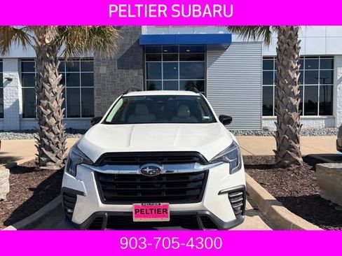 Used 2024 Subaru Ascent Limited image 2