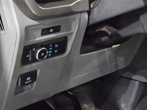 Used 2025 Ford F150 XLT w/ Equipment Group 301A Standard image 12