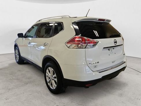 Used 2015 Nissan Rogue SV w/ SV Premium Package image 3