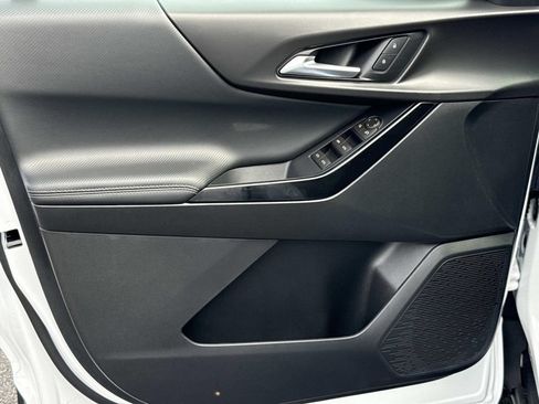 New 2026 Chevrolet Equinox LT AWD/4WD image 8