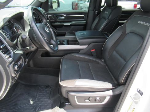 Used 2022 RAM 1500 Laramie AWD/4WD image 20