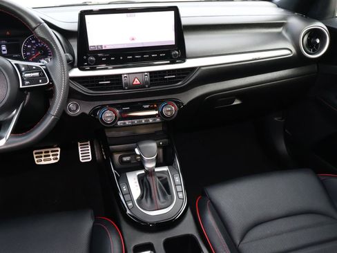 Used 2023 Kia Forte GT w/ GT2 Package image 11