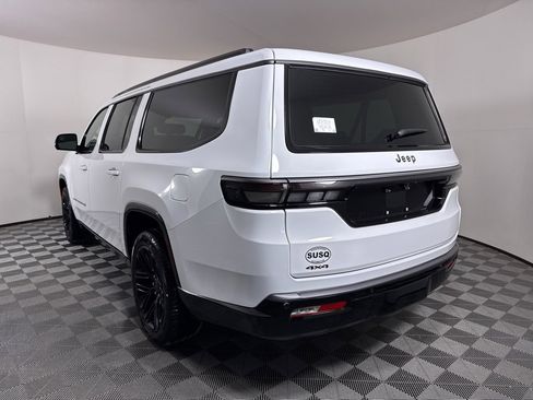 New 2026 Jeep Grand Wagoneer L Limited AWD/4WD image 22