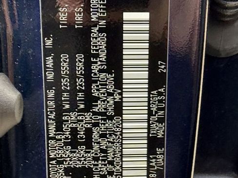 Used 2024 Toyota Highlander Platinum image 35