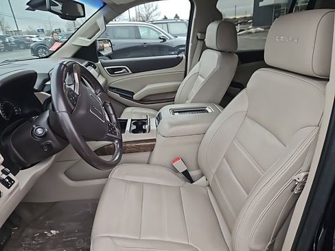 Used 2019 GMC Yukon XL Denali w/ Denali Ultimate Package image 5