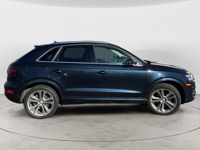 Used 2015 Audi Q3 2.0T Prestige w/ Prestige Package AWD/4WD image 4