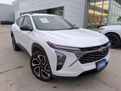 Used 2025 Chevrolet Trax RS w/ Driver Confidence Package